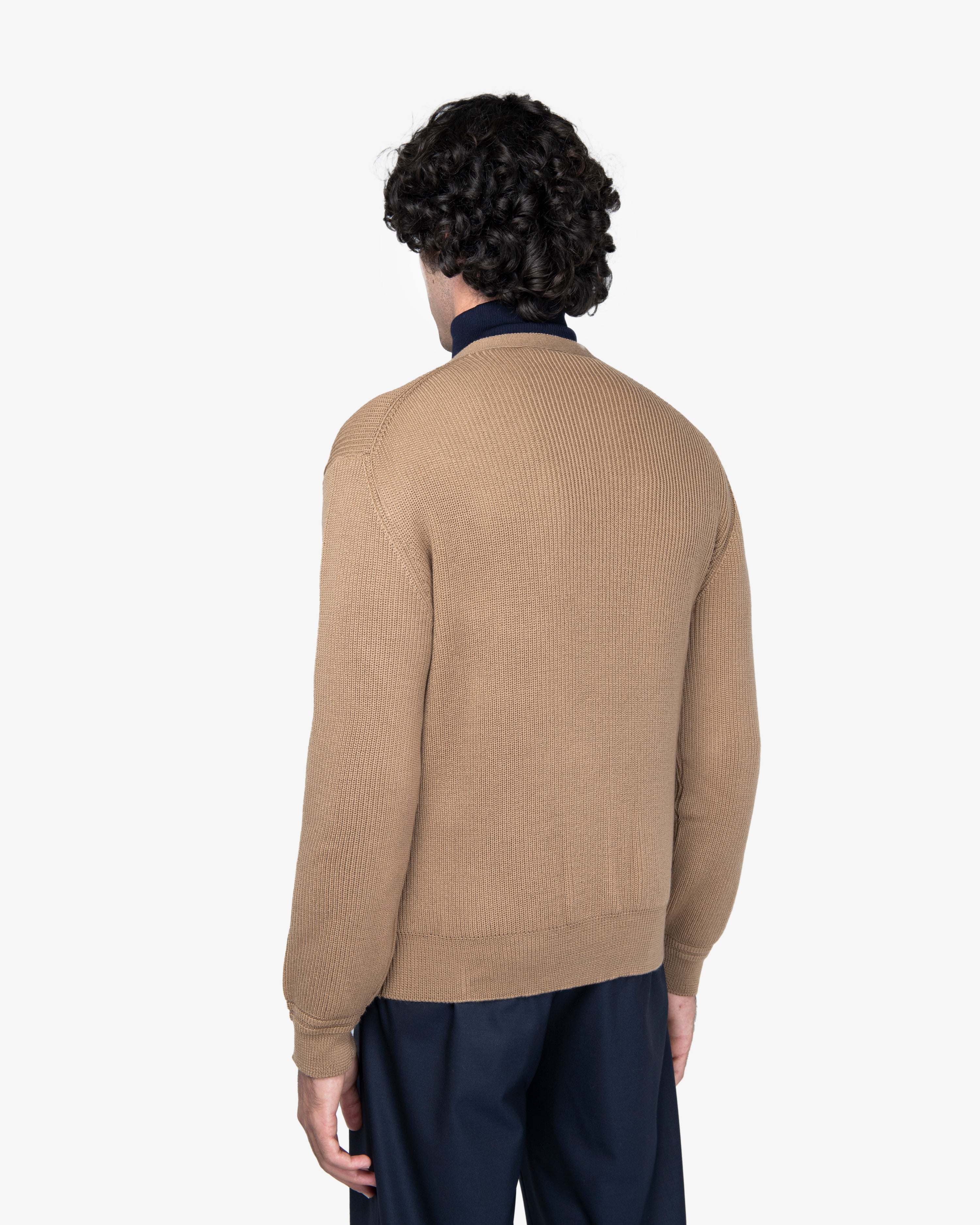 Cardigan a costa inglese in lana cammello