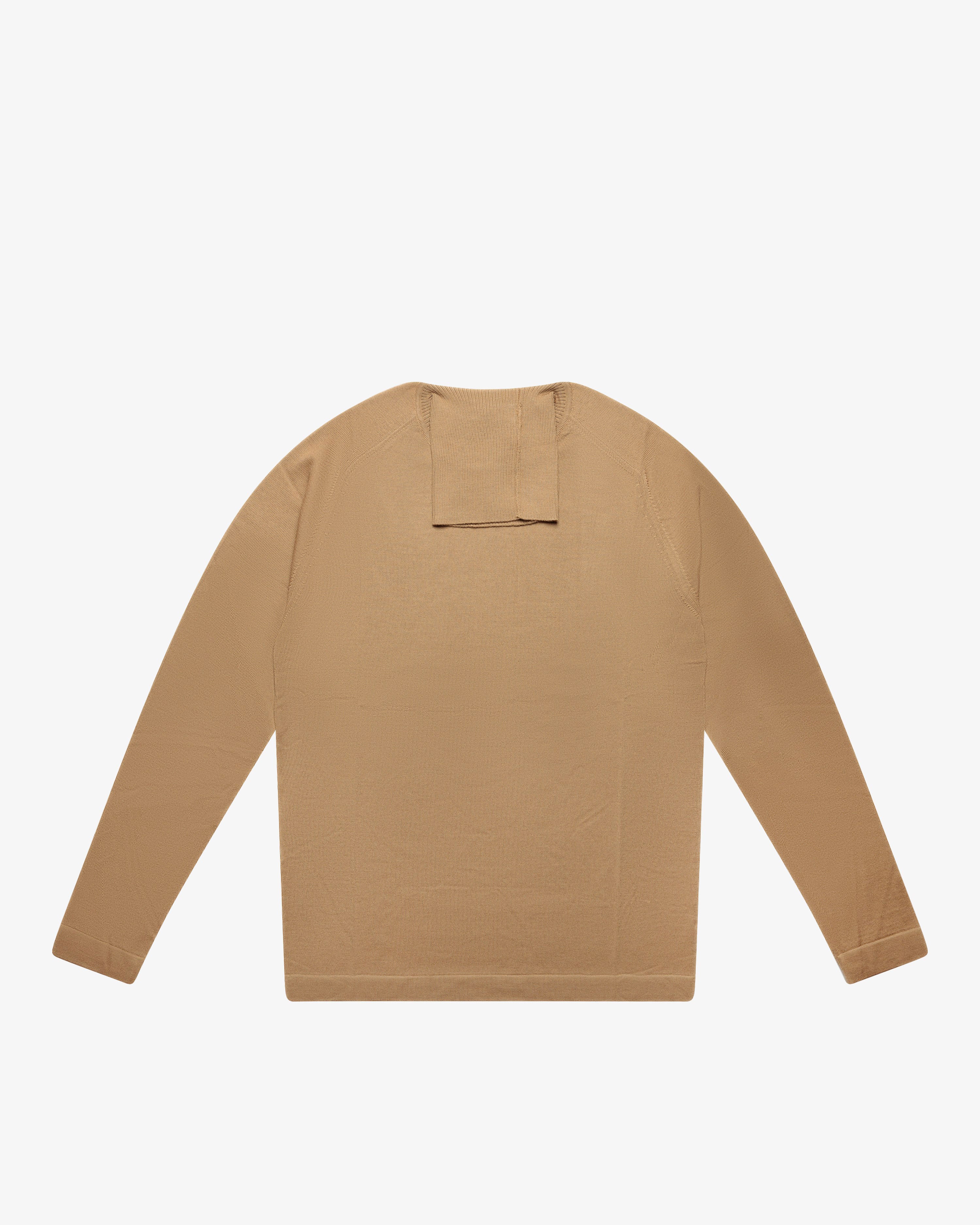 Maglia dolcevita in lana cammello