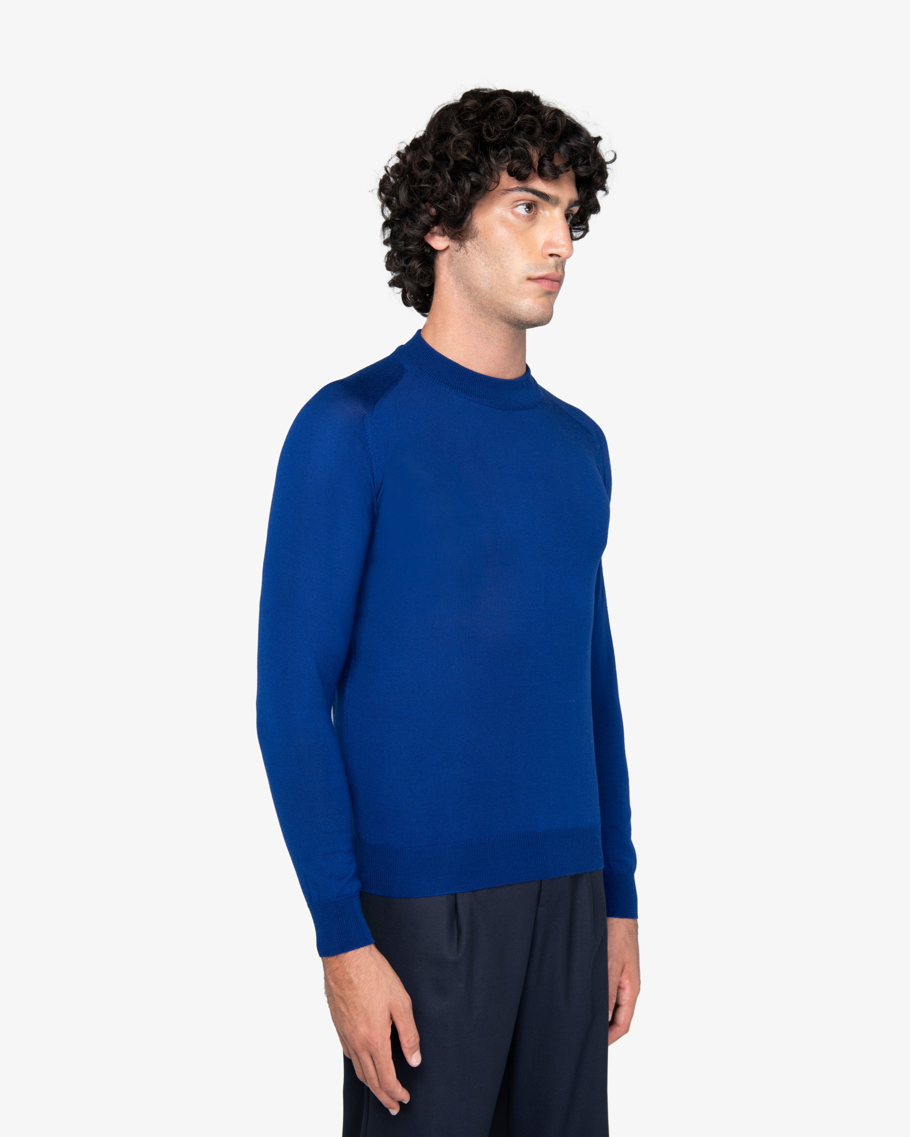 Maglia lupetto in lana royal blu
