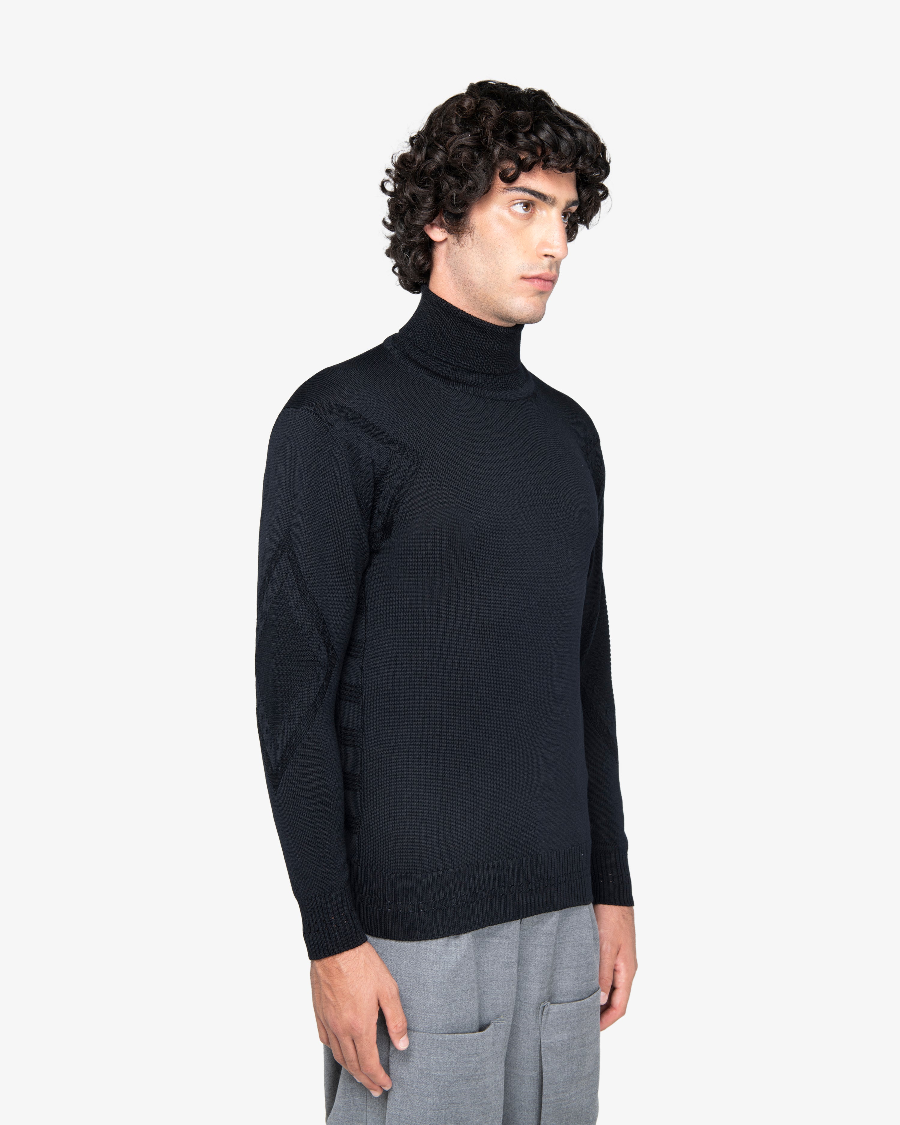 Maglione dolcevita nero